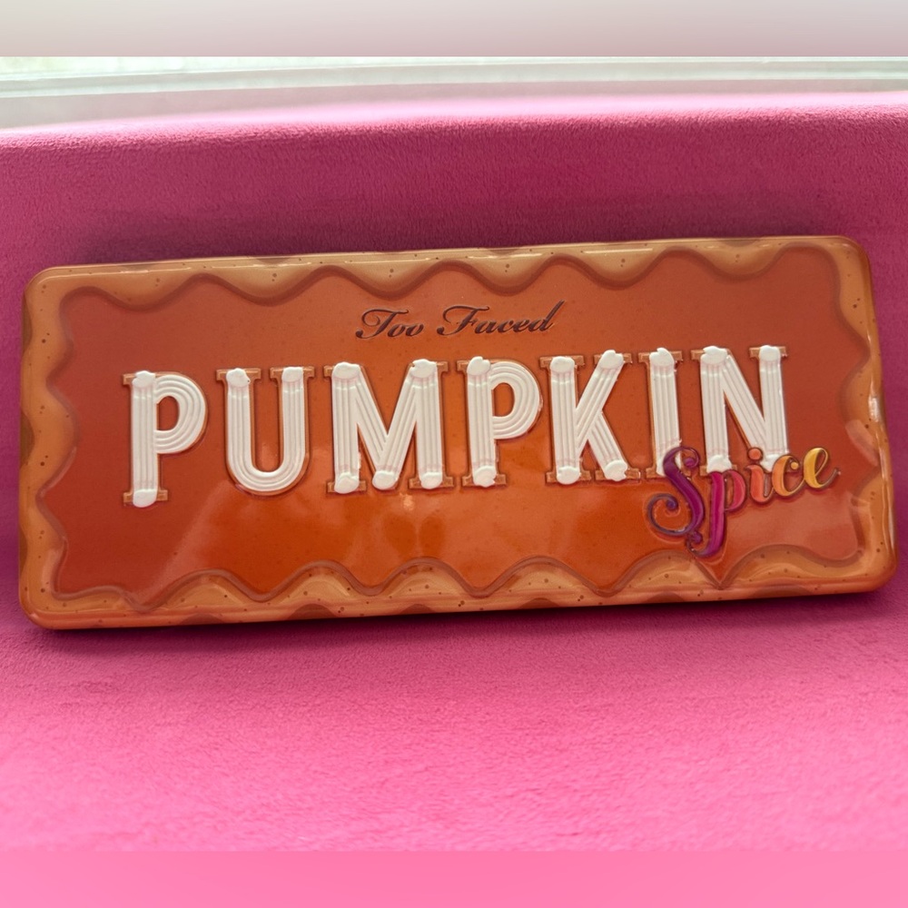 Limited Edition Scented: Too Faced Pumpkin Spice Eye Shadow Palette - Picture 13 of 13